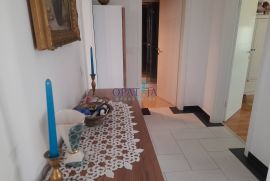 Labin, centar - vrhunski novouređeni stan (penthouse), Labin, Appartamento