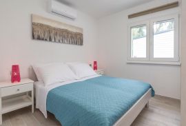 Kamena kuća na 50 m od mora, Rovinj, Istra, Rovinj, House