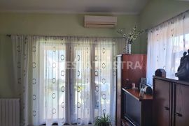 Dvojna kuća s apartmanom - Pula - Vidikovac, Pula, Дом