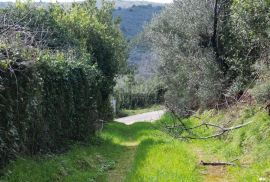 LABIN, SVETA MARINA- stara kuća s građevinskim zemljištem 435m2, s pogledom na more i idejnim projektom, Raša, Ev