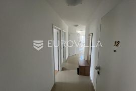 Istra, Peroj, moderan trosoban stan u blizini mora, Vodnjan, Appartment