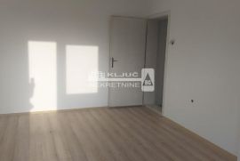 Ripanj 100m2- 10ari ID#1714, Voždovac, Casa