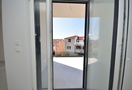 Vodice - Stan S5 na drugom katu, super lokacija, Vodice, Appartment