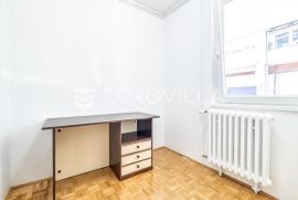 Zagreb, Travno funkcionalan trosoban stan 65 m2, Zagreb, Flat