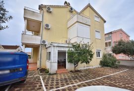 Vodice - apartman  u prizemlju , 44,76m2 , 700 m od centra, Vodice, Flat