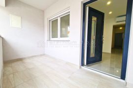 IZVANREDNA PRILIKA - IZVANREDAN STAN - UPRAVO SNIŽENO!!!, Crikvenica, Apartamento