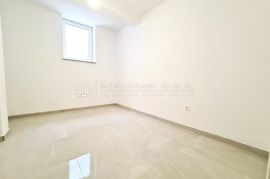 IZVANREDNA PRILIKA - IZVANREDAN STAN - UPRAVO SNIŽENO!!!, Crikvenica, Apartamento