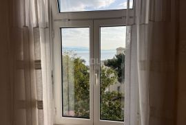 OPATIJA, CENTAR - stan u povijesnoj vili u centru Opatije, 50m od mora, Opatija, Appartment