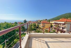 OPATIJA, LOVRAN - vrhunski stan spreman za uređenje s panoramskim pogledom i blizu mora, Lovran, Appartment