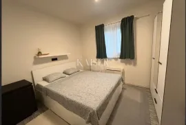 Zadar,Novigrad - Vila s grijanim bazenom i dva apartmana uz more, Novigrad, Σπίτι