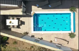 Zadar,Novigrad - Vila s grijanim bazenom i dva apartmana uz more, Novigrad, Σπίτι