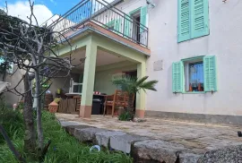 Dramalj, Crikvenica-  primorska autohtona kuća sa panoramskim pogledom na more, Crikvenica, House