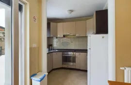 Opatija, Lovran -apartmanska kuća 450m2 sa 4 stana, Opatija - Okolica, Σπίτι