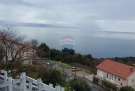 MOŠĆENICE - Samostojeća kuća sa 14 apartmana, Mošćenička Draga, Maison