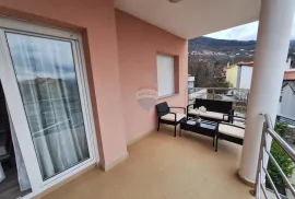 LOVRAN - kuća s 5 stanova i bazenom, Opatija - Okolica, Casa