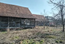 Kuća s gospodarskim zgradama u Dubravskom Markovcu - potrebna adaptacija, Dubrava, Maison