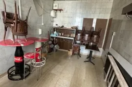 Poslovni prostor na traženoj lokaciji idealan za fast food namjenu, Rijeka, Commercial property