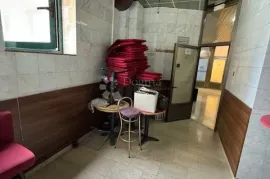 Poslovni prostor na traženoj lokaciji idealan za fast food namjenu, Rijeka, Commercial property