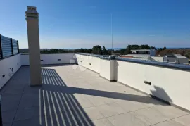 PENTHOUSE U BLIZINI MORA, na 3.katu (C3), Poreč, Wohnung