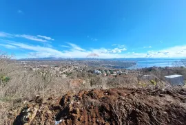 MATULJI - nezavršena kuća s velikim dvorištem, Matulji, بيت