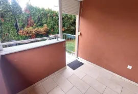 Zagreb, Podsused - dvosoban stan s vrtom i parkingom, Zagreb, Appartement