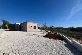 ISTRA, Svetvičenat - prizemnica sa bazenom NOVO, Svetvinčenat, Haus