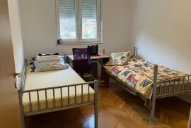 Viškovo, kosi – 2S+DB stan sa vlastitom konobom, Viškovo, Wohnung