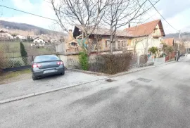 Zagreb, Gornji Stenjevec - šesterosobna kuća s velikom okućnicom, Zagreb, House