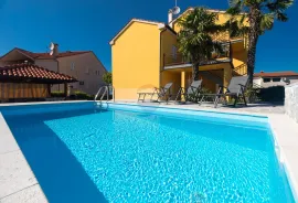 OTOK KRK-NJIVICE,apartman u potkrovlju, Omišalj, شقة