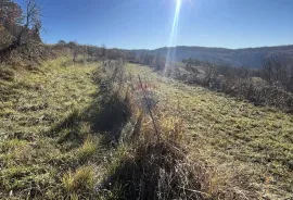 Motovun - okolica, građevinsko-poljoprivredno zemljište predivnog otvorenog pogleda, Pazin - Okolica, Γη