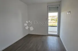 Trosobni stan, novogradnja, useljivo!, Zadar, Wohnung