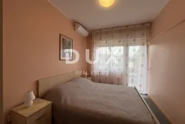 OPATIJA, CENTAR - JEDINSTVENA PRILIKA -  stan od 73 m2 s pogledom na more i parkingom, Opatija, Apartamento