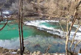 Slunj-Nikšić,Prodaje se kuća na parceli od 1234 m2, Slunj, Haus