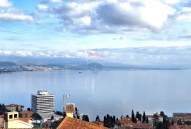 OPATIJA - dvosobni stan s terasom i garažom, Opatija, Apartamento