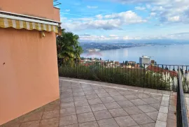 OPATIJA - dvosobni stan s terasom i garažom, Opatija, Apartamento