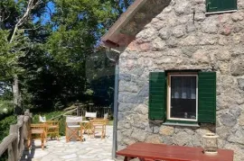 Kućica Na Velebitu, Senj, Casa