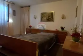 Pula, Veruda, stan u manjoj zgradi na 1.katu, Pula, Appartment