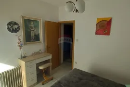 Pula, Veruda, stan u manjoj zgradi na 1.katu, Pula, Appartment