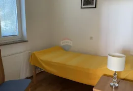 Rijeka, Rešetari, villa, 400 m2, 3 stana, Rijeka, Famiglia