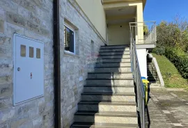 Rijeka, Rešetari, villa, 400 m2, 3 stana, Rijeka, Famiglia