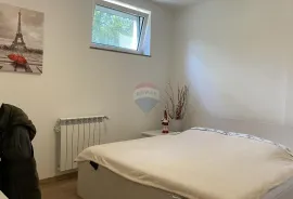 Rijeka, Rešetari, villa, 400 m2, 3 stana, Rijeka, Famiglia