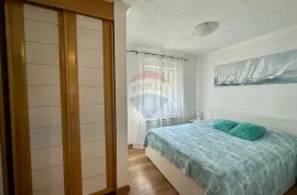 Otok Krk - trosoban stan u Njivicama, Omišalj, Apartamento