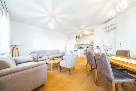 Zagreb, Borovje, predivan četverosobni stan 80 m2 + GPM, Zagreb, Stan