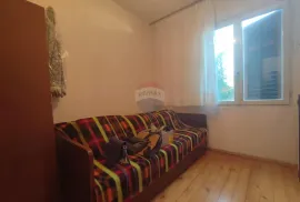 Lika,Brinje, kuća na parceli od 1230 m2, Brinje, Casa