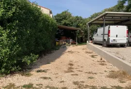 Umag okolica, autohtona kuća u nizu, Umag, بيت