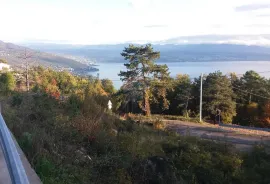 Lovran,okolica,zemljište za obiteljsku kuću s vanjskim bazenom, Lovran, Tierra