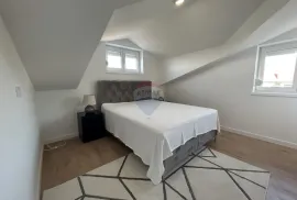 Poreč, okolica, moderan stan u potkrovlju od 70 m2, Poreč, Daire