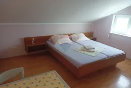 Dramalj, Crikvenica, prekrasna višestambena kuća na odličnoj lokaciji, Crikvenica, Casa