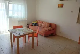 Dramalj, Crikvenica, prekrasna višestambena kuća na odličnoj lokaciji, Crikvenica, House