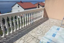 Dramalj, Crikvenica, prekrasna višestambena kuća na odličnoj lokaciji, Crikvenica, Ev